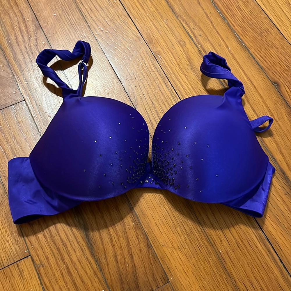 Bejeweled Victorias Secret Plunge Bra - 32C